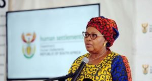 Nosiviwe Mapisa-Nqakula